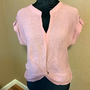 Lily White top light pink